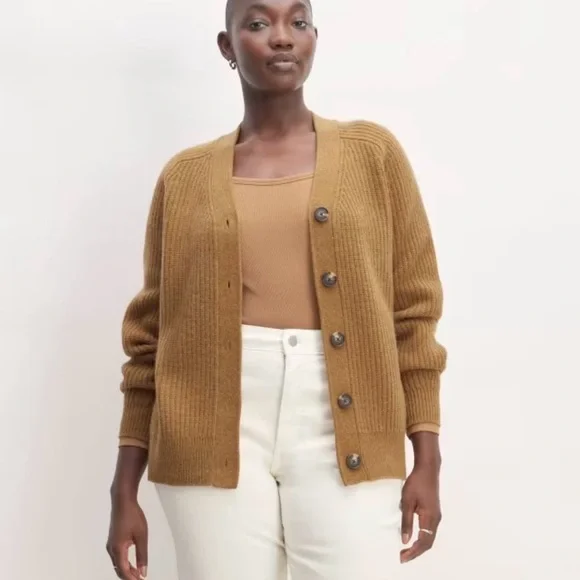 100% wool Everlane Women's Camel Cardigan Sweater - Picture 1 of 16